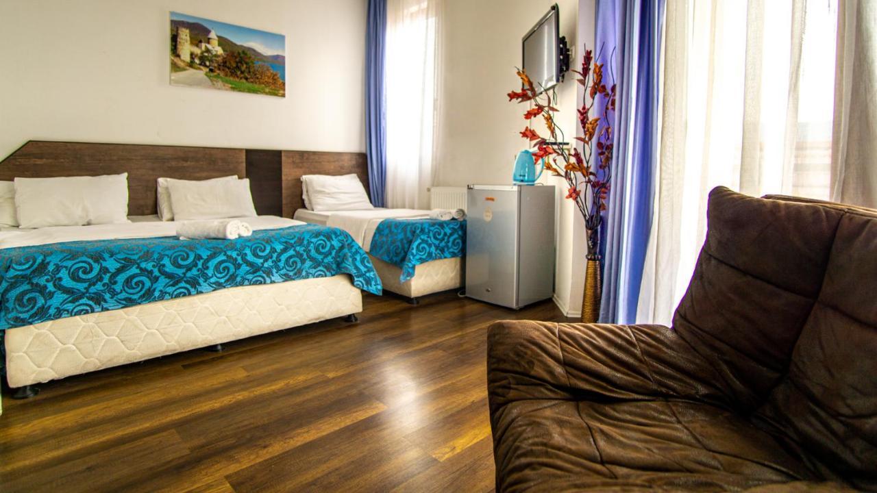 Aia Hotel Tbilisi Eksteriør bilde