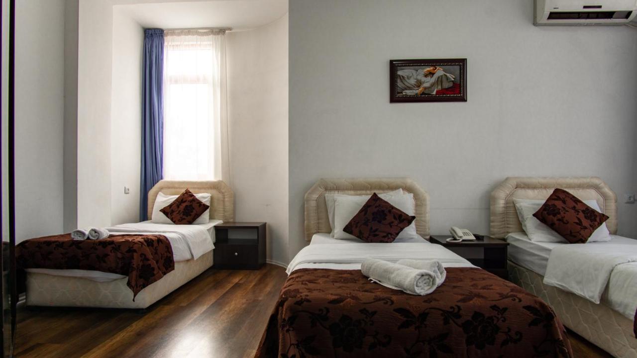 Aia Hotel Tbilisi Eksteriør bilde