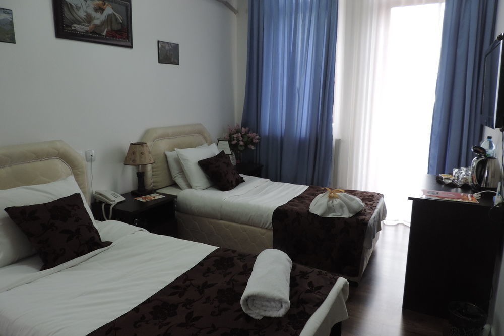 Aia Hotel Tbilisi Eksteriør bilde